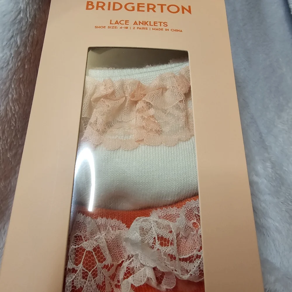 Bridgerton Lace Anklet Socks In Gift Box